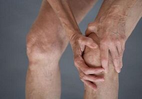 Self -massage of the knee with osteoarthritis